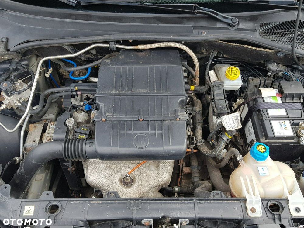 Fiat Punto Evo 1.4 8V Natural Power Lounge - 9