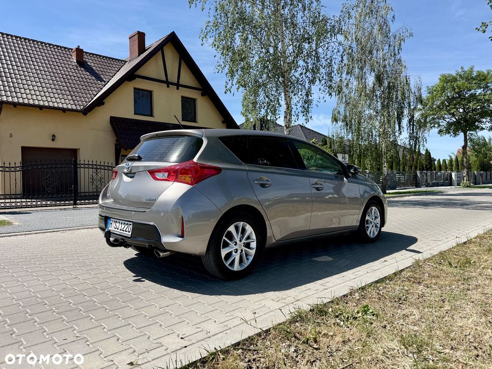 Toyota Auris - 4