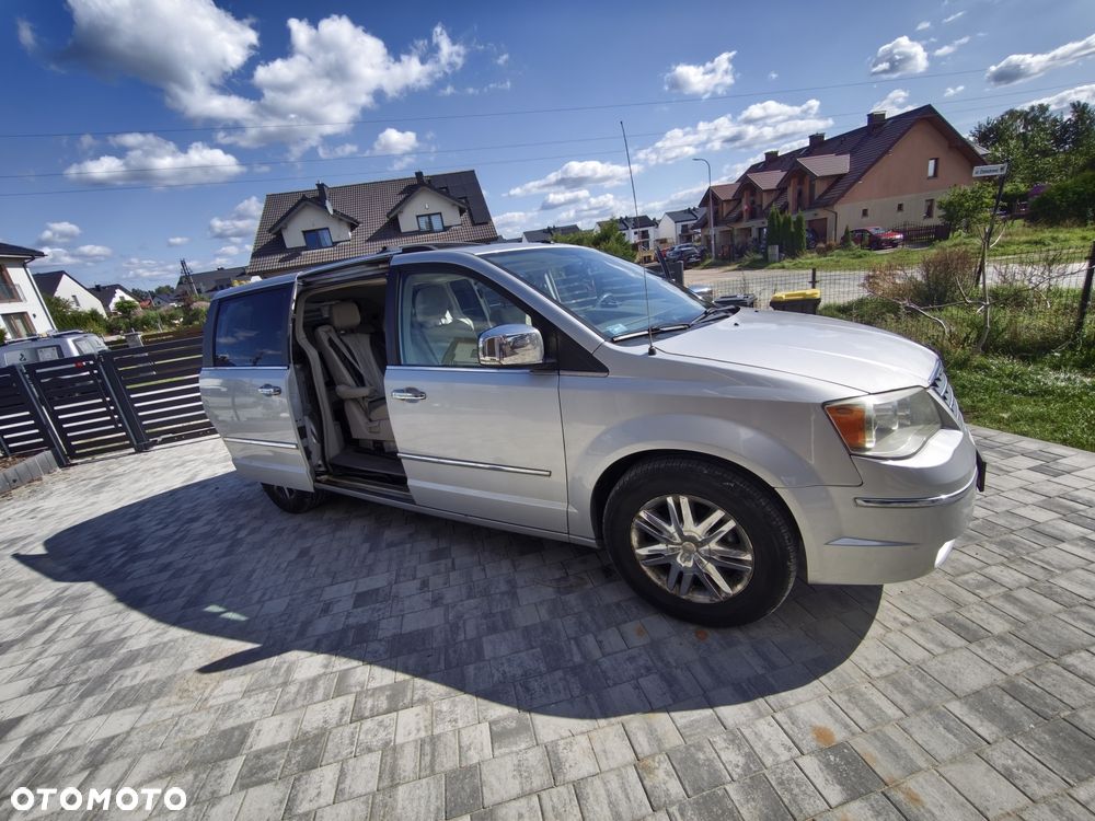 Chrysler Town & Country