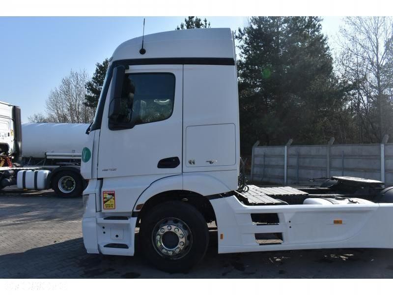 Mercedes-Benz Actros - 14