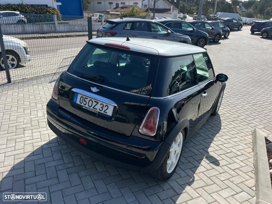 MINI 3 Portas - 4