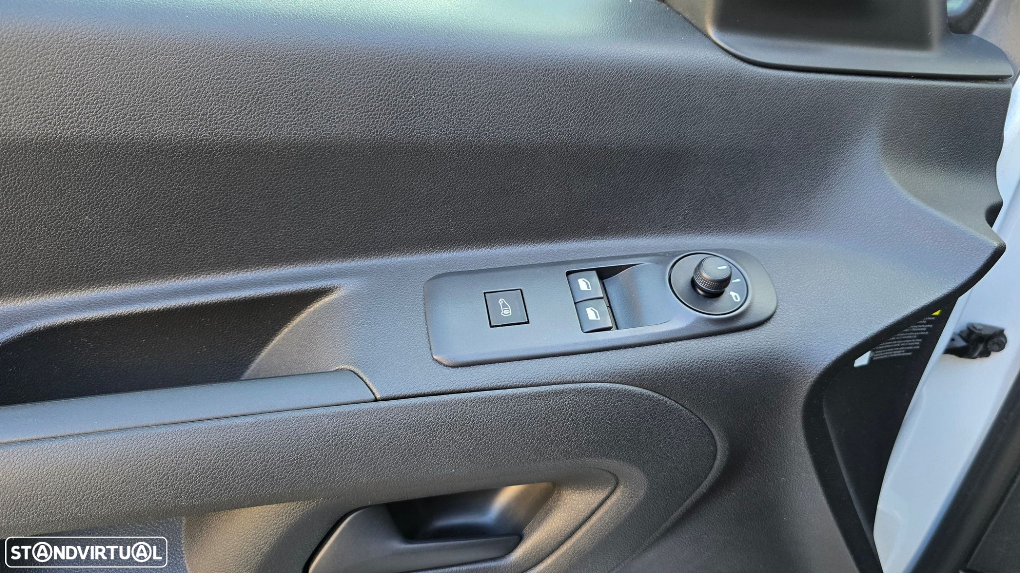 Peugeot Partner 1.5 BlueHDi Premium Standard - 9