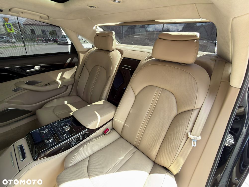 Audi A8 4.2 TDI L Quattro - 15