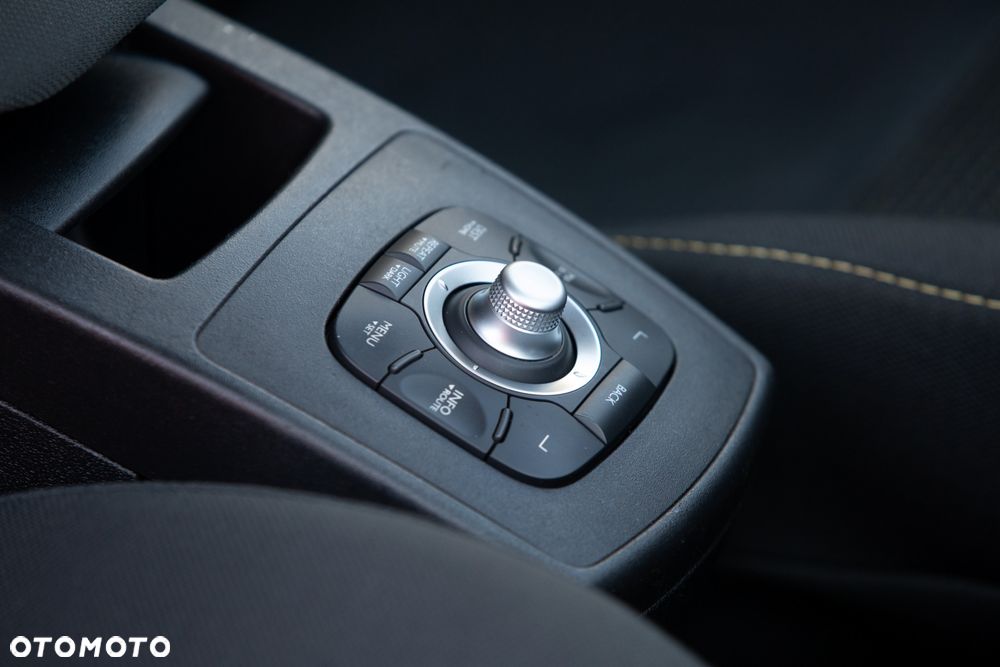Renault Scenic TCe 130 Dynamique - 25