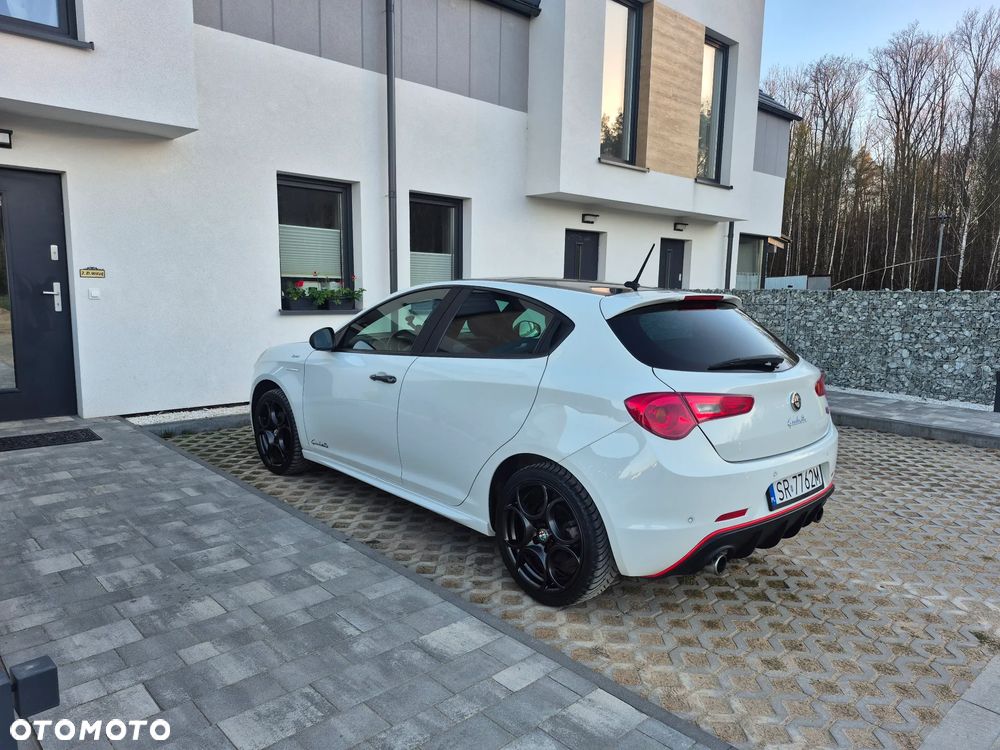 Alfa Romeo Giulietta 2.0 JTDM 16V Sprint - 4
