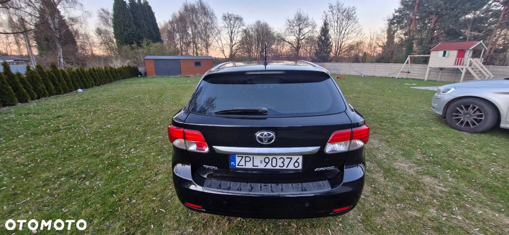 Toyota Avensis 2.0 D-4D Active - 6