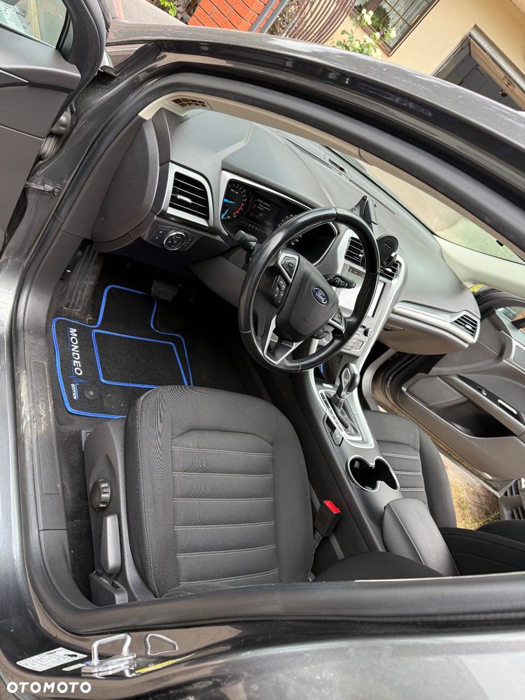 Ford Mondeo - 4