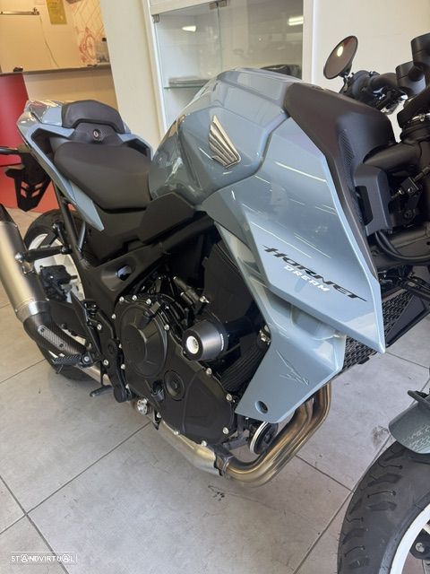 Honda CB 750 Hornet - dream garage - 4