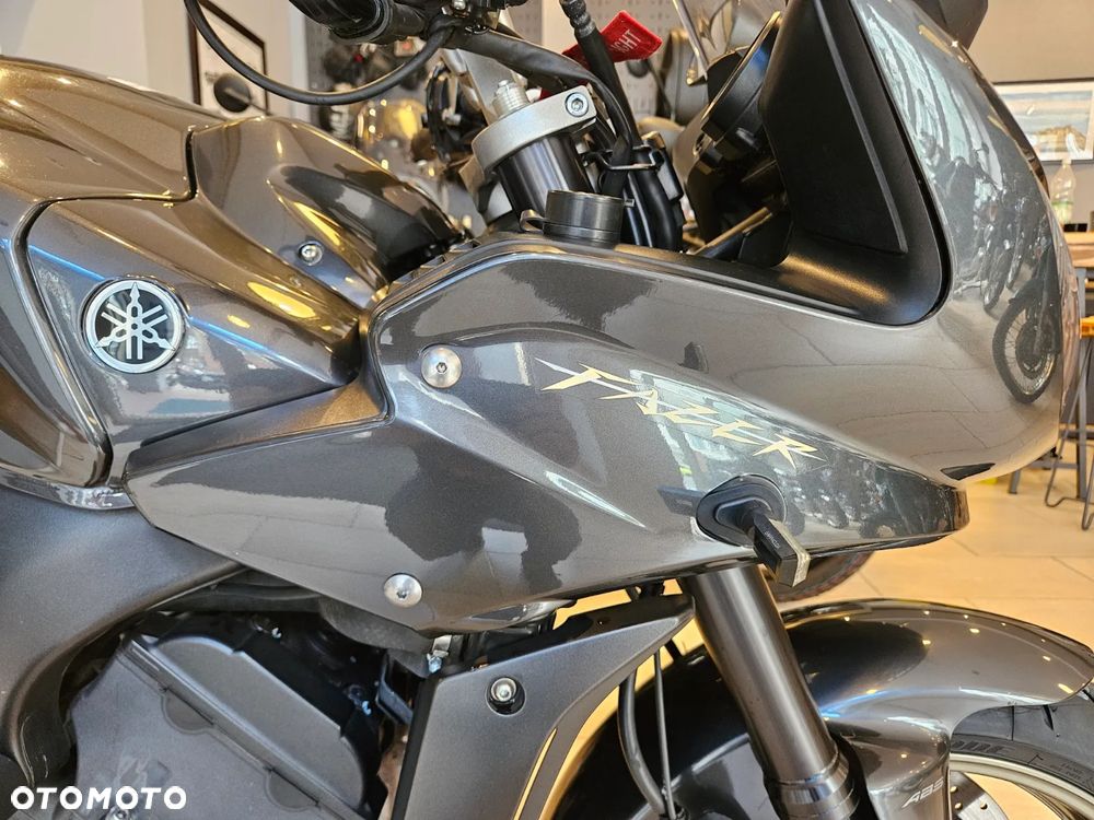 Yamaha FZ - 15