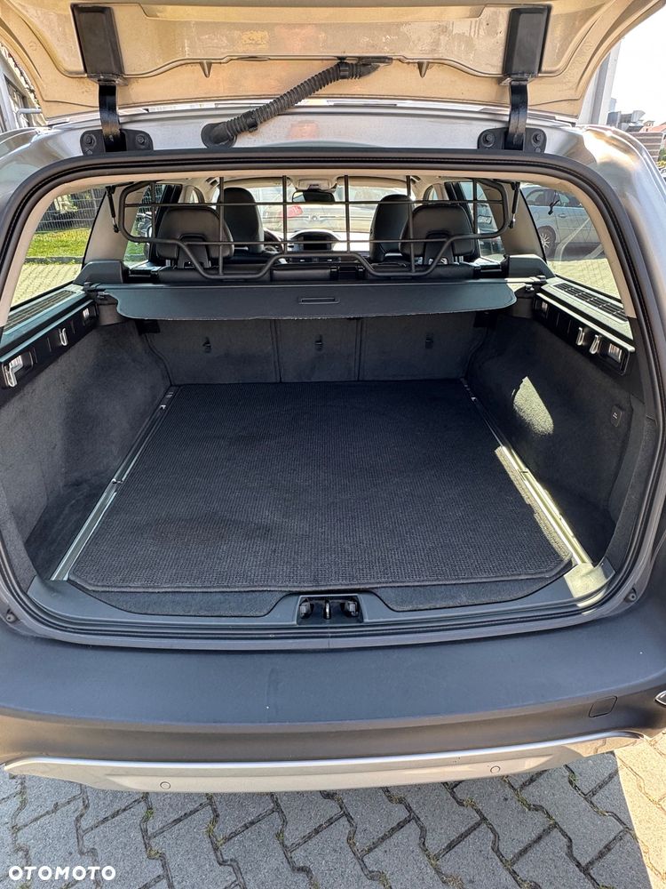 Volvo XC 70 D5 AWD Dynamic Summum - 8