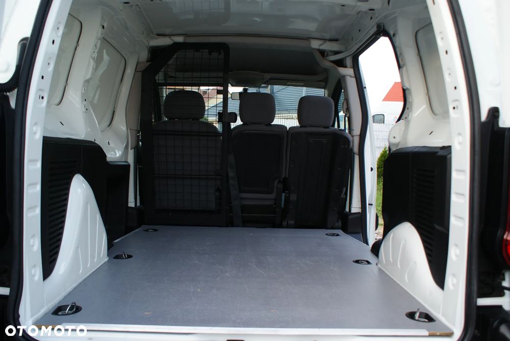 Peugeot Partner - 21
