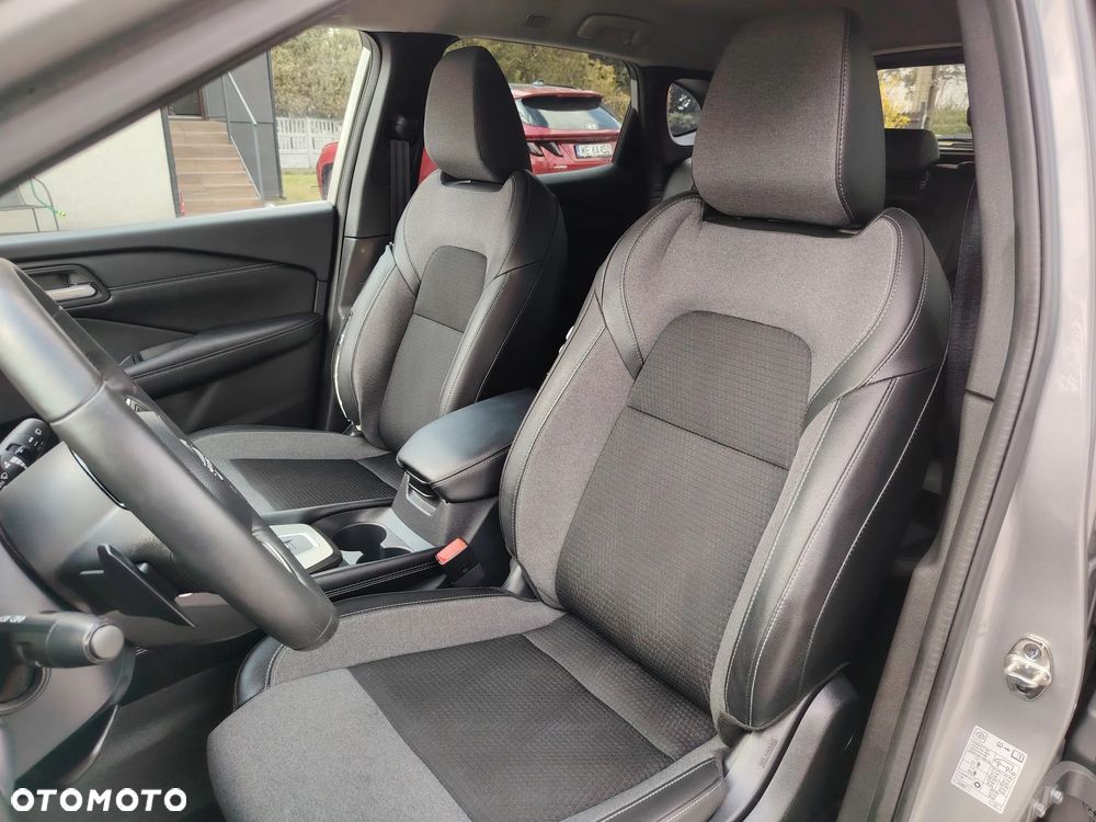 Nissan Qashqai 1.3 DIG-T MHEV N-Connecta Xtronic - 36