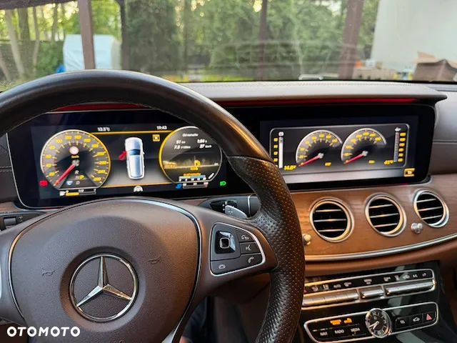 Mercedes-Benz Klasa E - 30