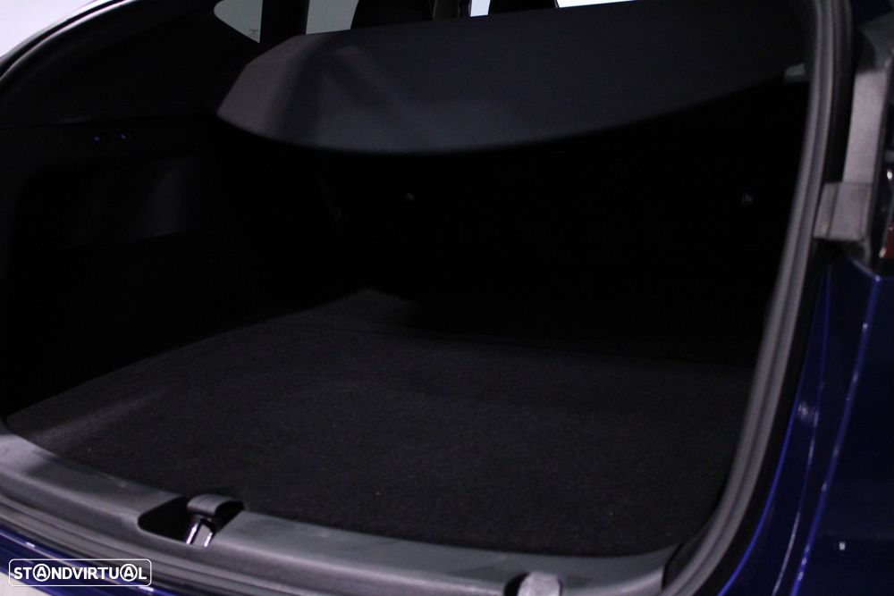 Tesla Model Y RWD - 5