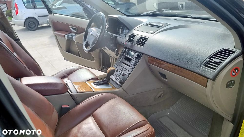 Volvo XC 90 D5 AWD Executive - 11