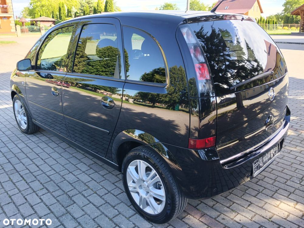 Opel Meriva 1.8 16V Cosmo - 13