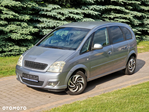 Opel Meriva 1.8 16V (Essentia)