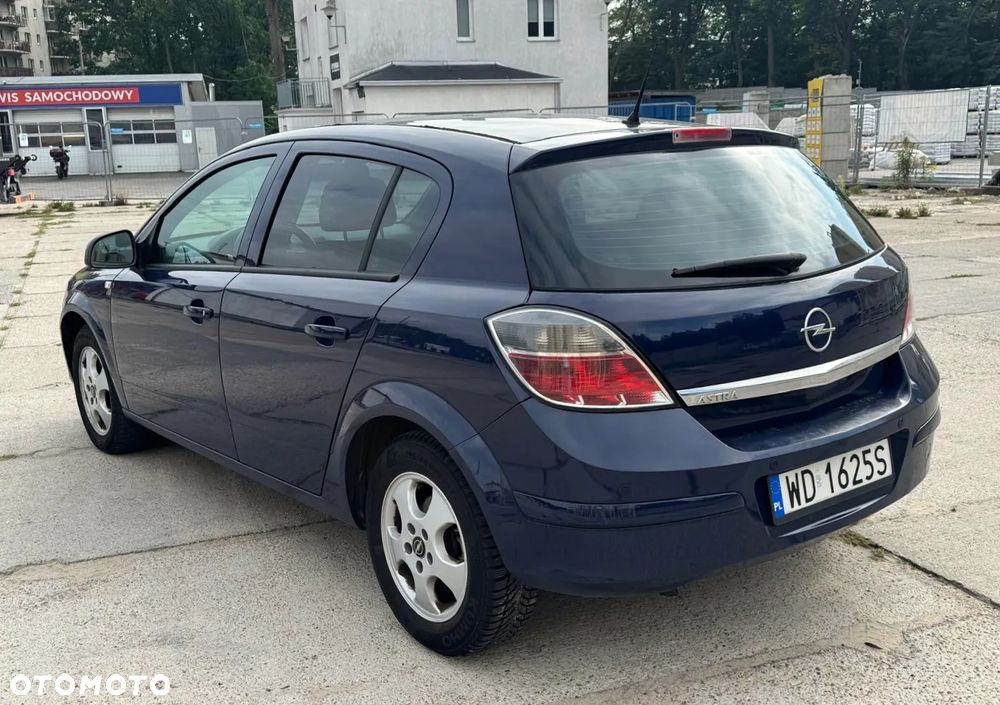 Opel Astra - 4