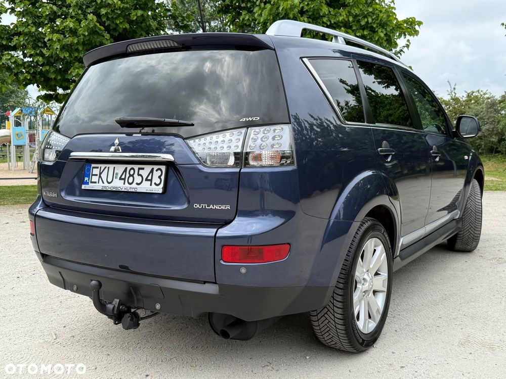 Mitsubishi Outlander 2.4 4WD CVT Intense - 11