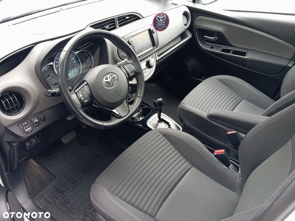 Toyota Yaris - 10