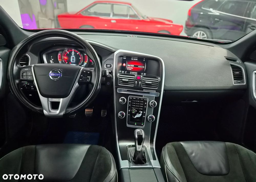 Volvo XC 60 D4 Drive-E R-Design Momentum - 5