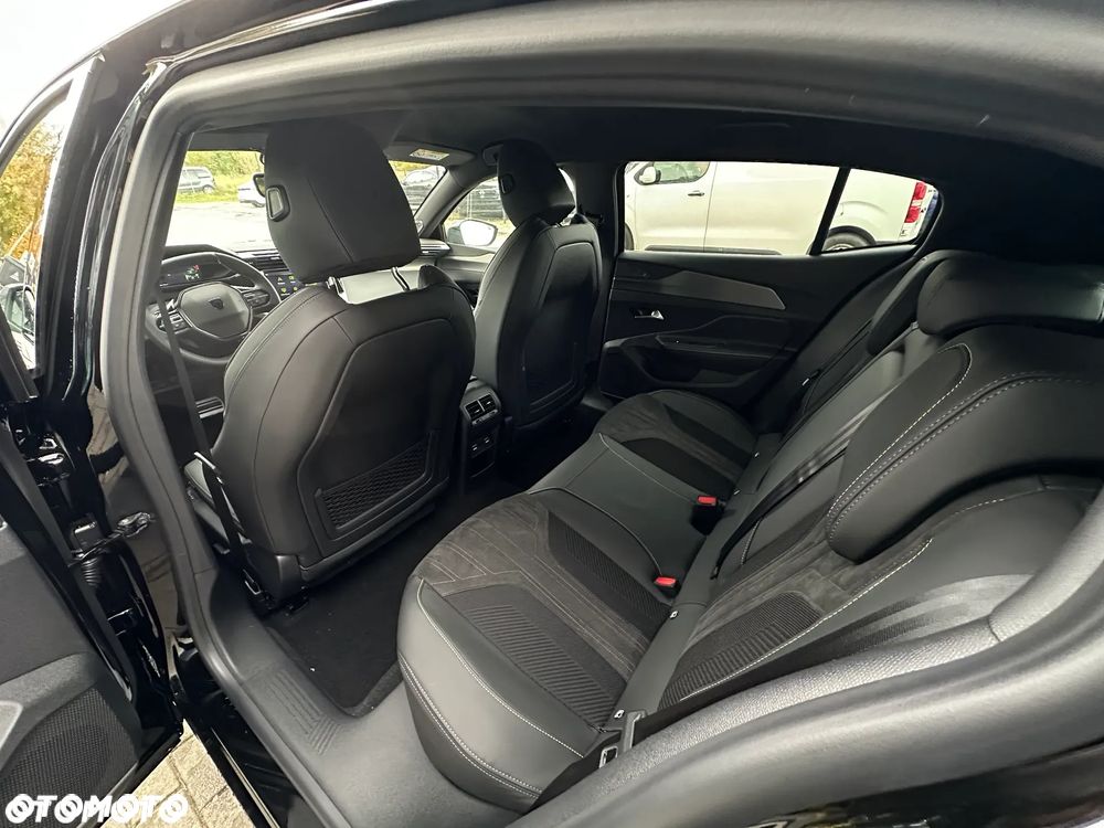 Peugeot 408 1.2 PureTech mHEV GT S&S e-DSC6 - 26