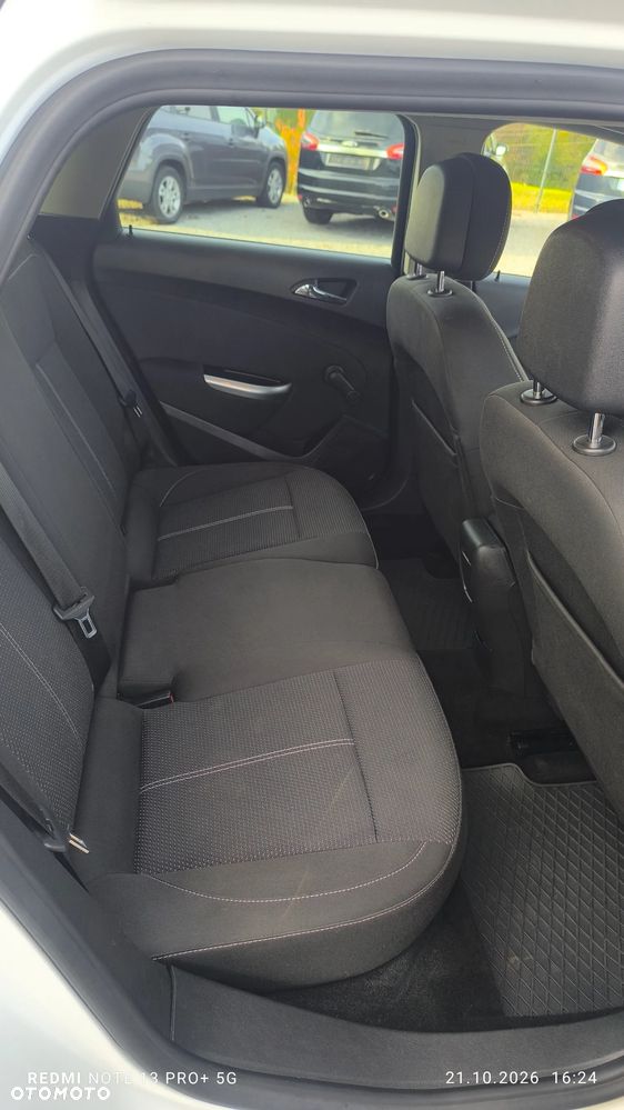 Opel Astra 2011