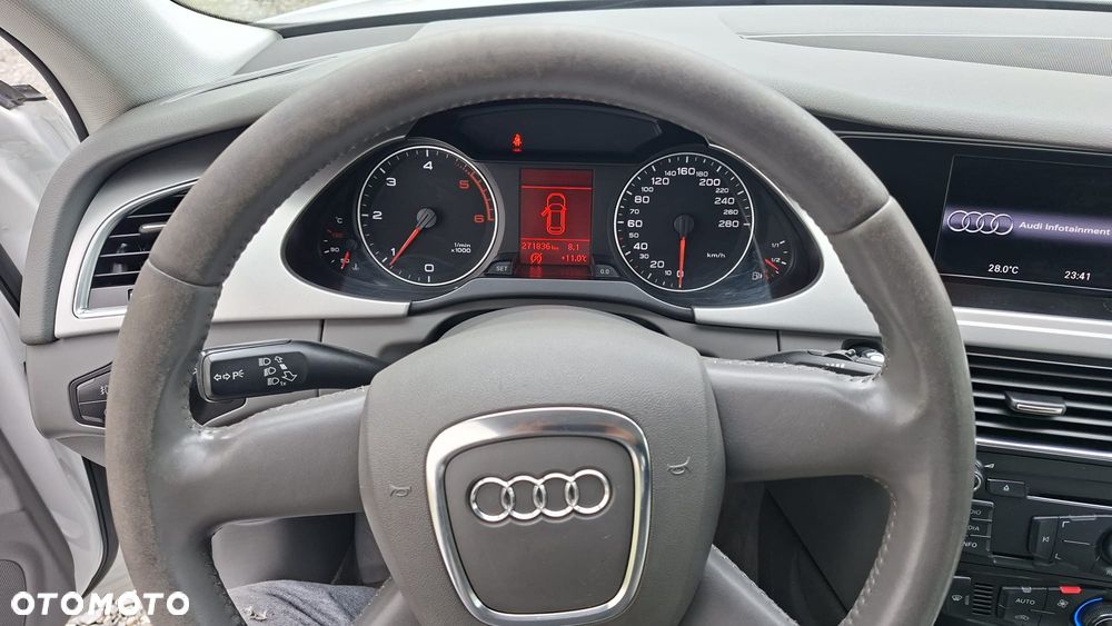 Audi A4 Avant 2.0 TDI DPF Attraction - 9