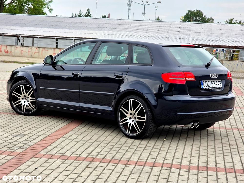 Audi A3 Sportback 1.8 TFSI S line Sportpaket - 2