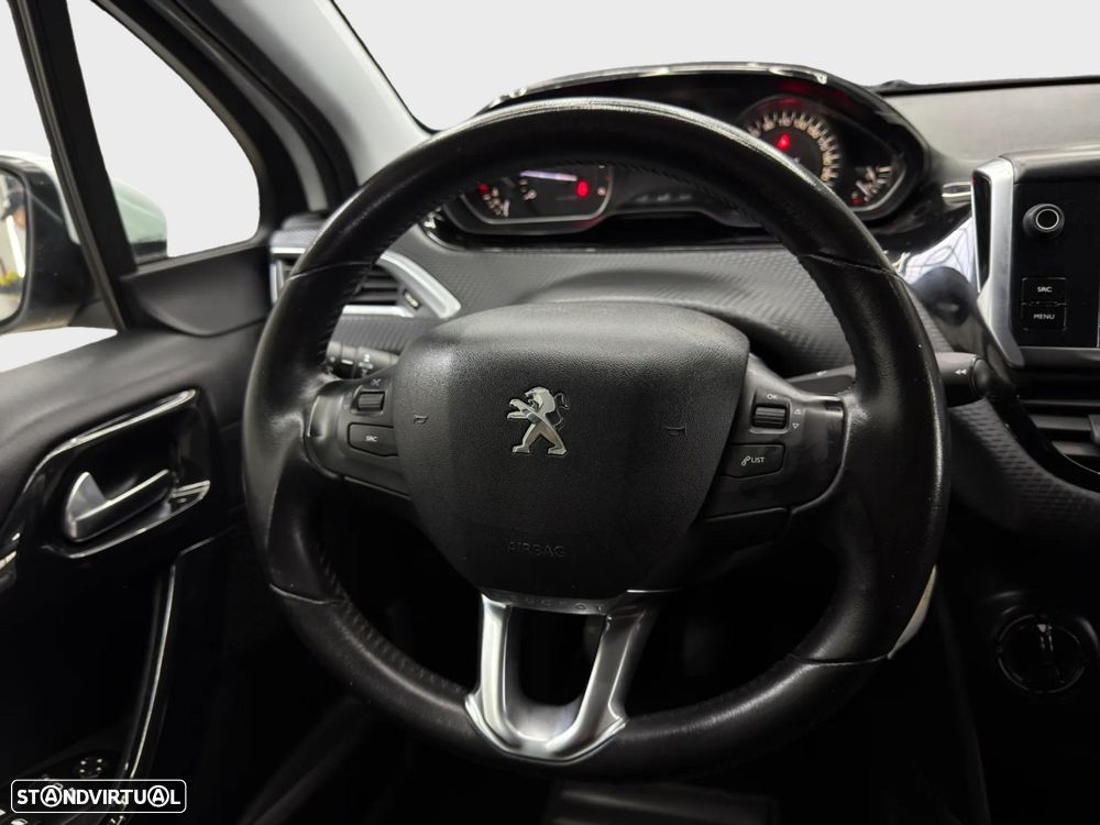 Peugeot 208 1.6 BlueHDi Style - 8