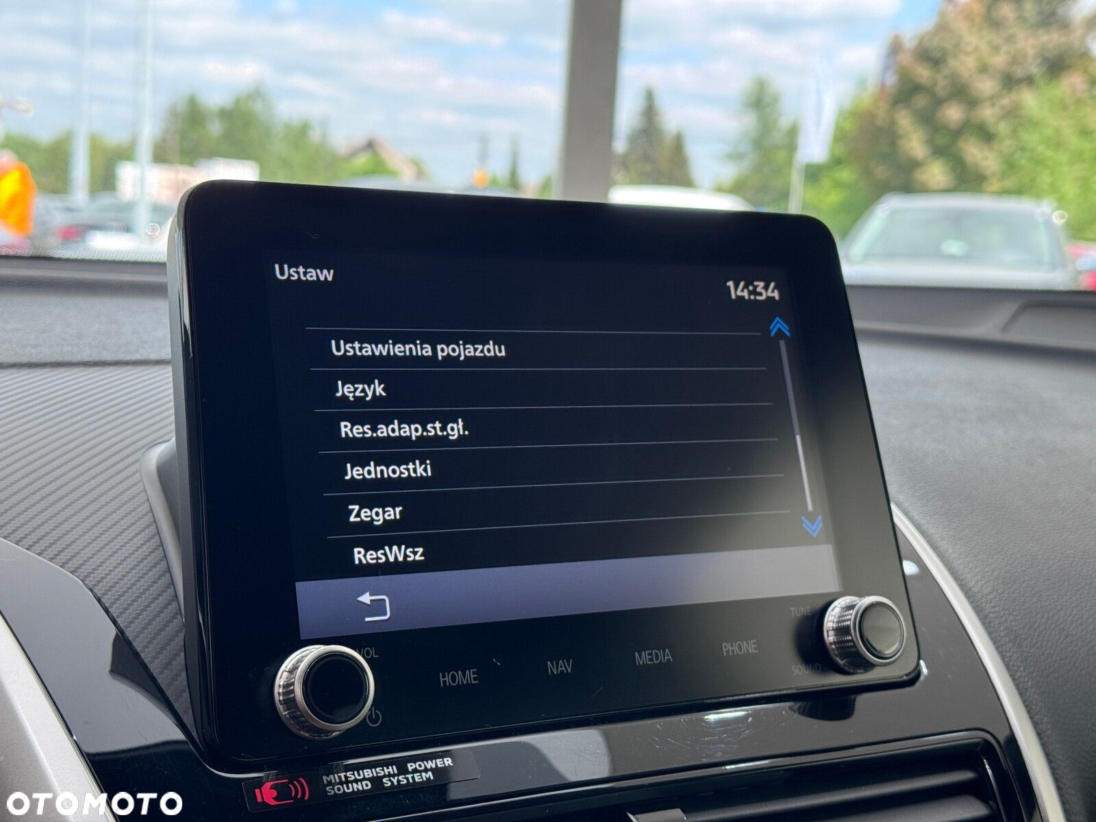 Mitsubishi Eclipse Cross - 34