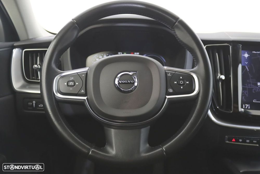 Volvo XC 60 2.0 T8 PHEV Momentum AWD - 16