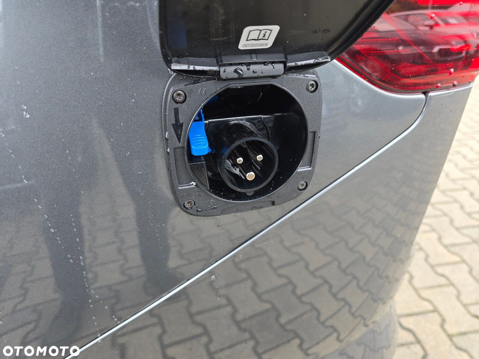 Volkswagen california Nowa California Beach silnik: 2,0 l TDI SCR 150 KM / skrzynia biegów: 7-biegowa DSG rozstaw osi: 3124 mm - 36