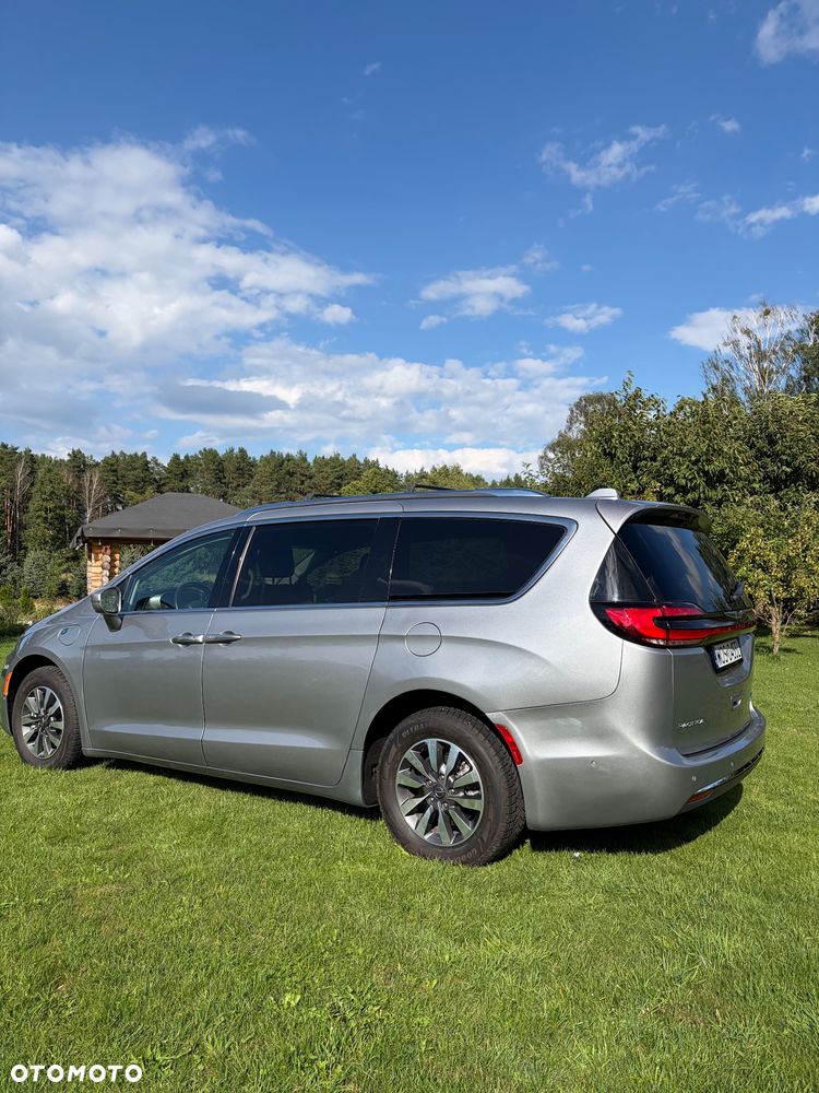 Chrysler Pacifica - 5