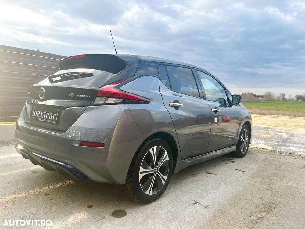 Nissan LEAF 40 kWh Tekna - 10