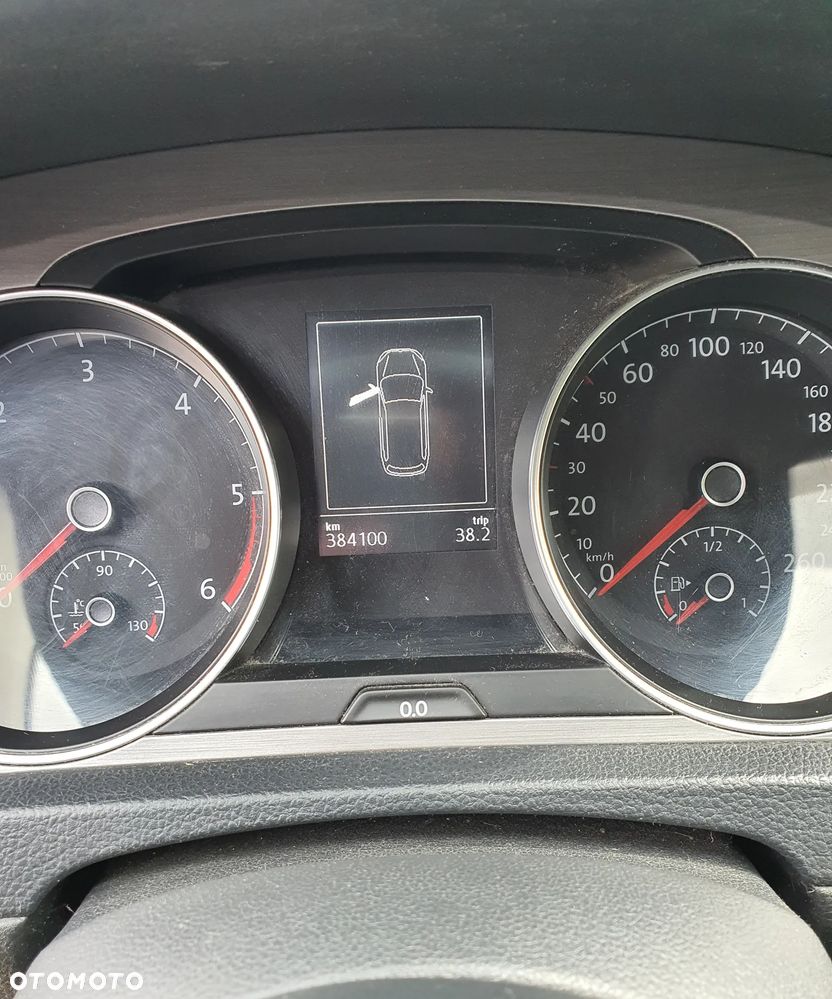 Volkswagen Golf 1.6 TDI Comfortline - 10
