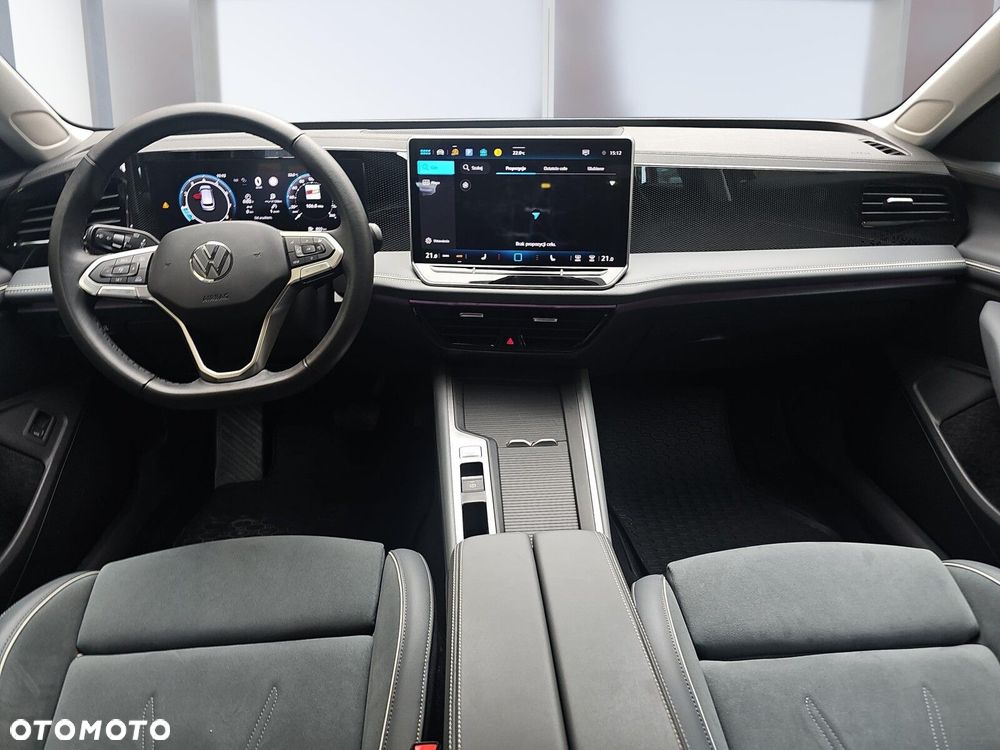 Volkswagen Passat - 8