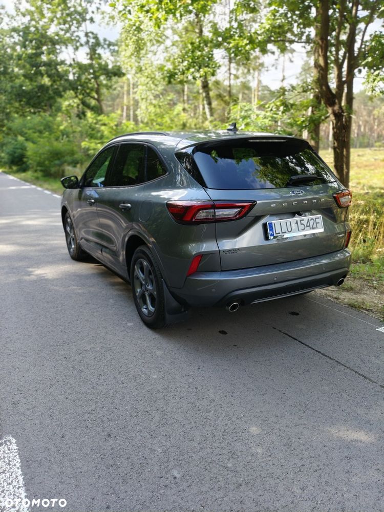 Ford Kuga - 4