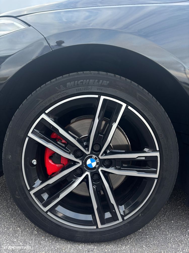 BMW 116 d Pack Desportivo M - 7