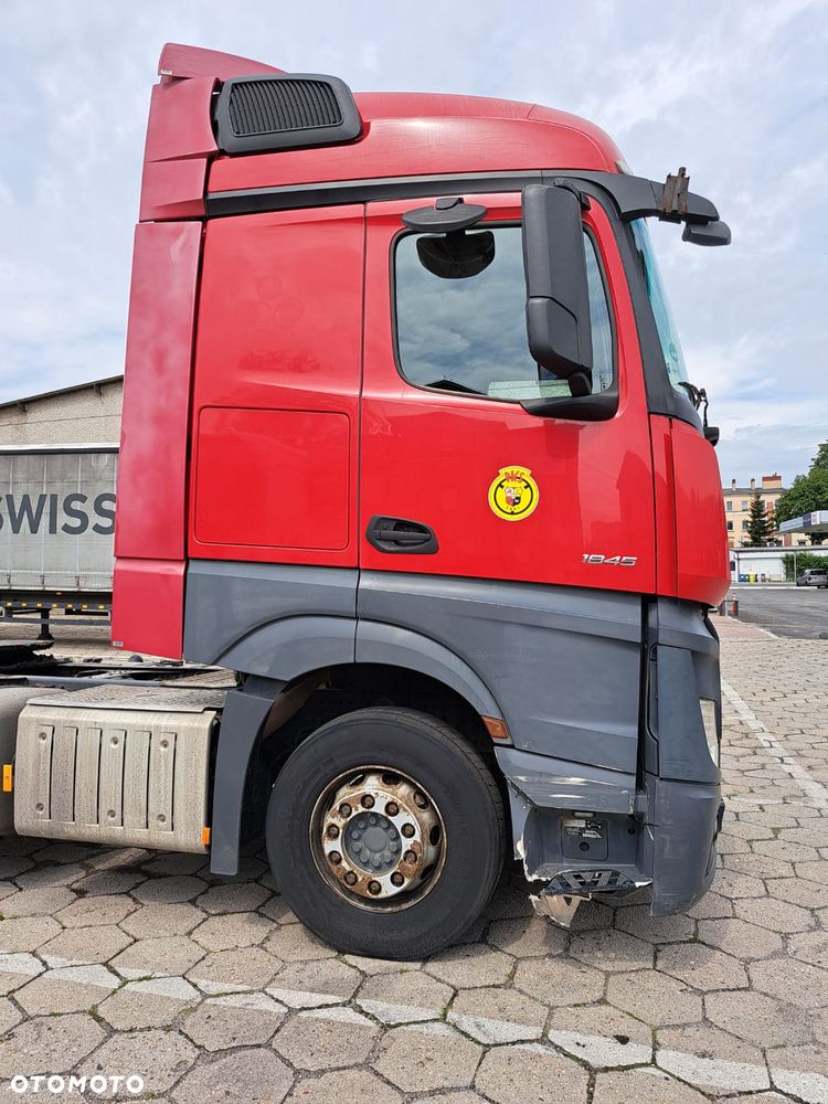 Mercedes-Benz ACTROS - 7