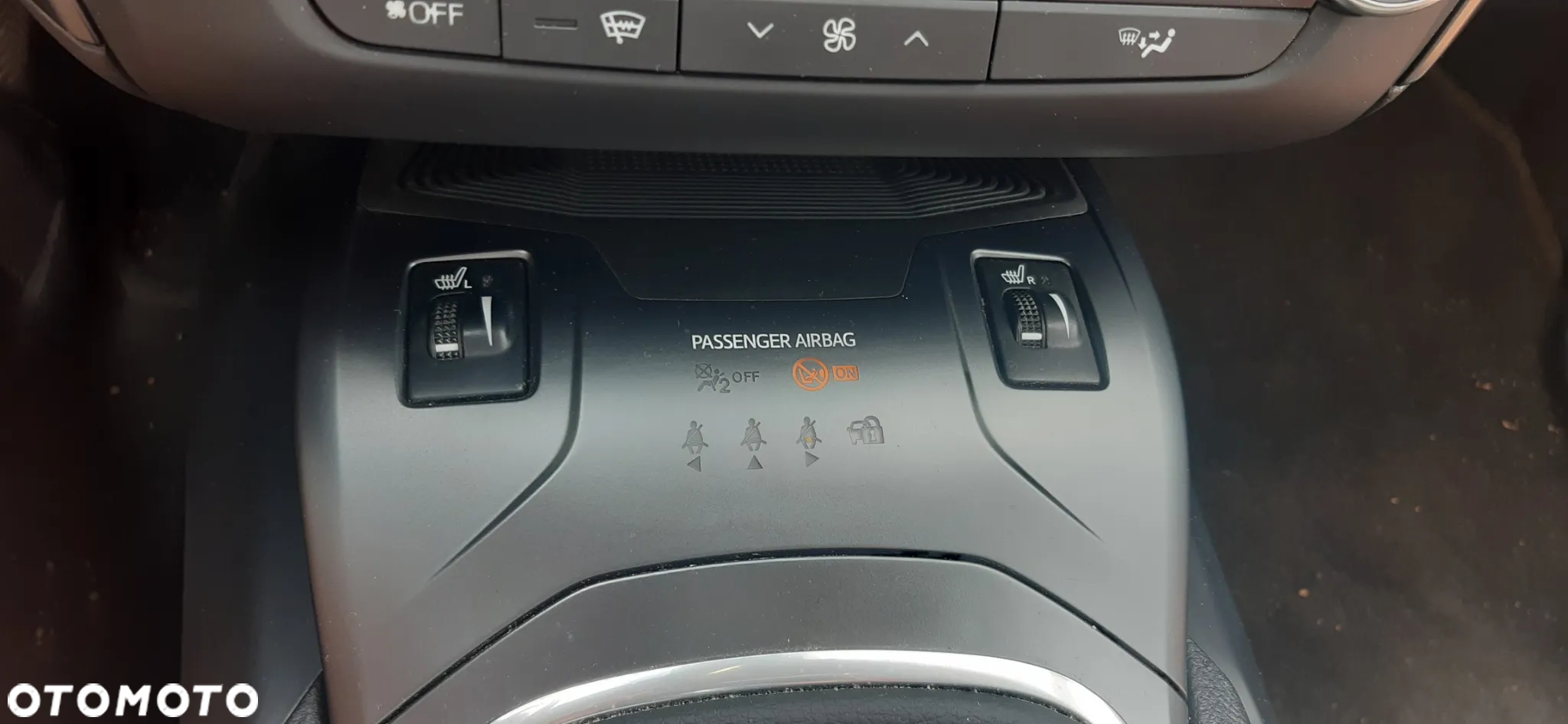 Toyota Avensis 1.8 Prestige - 12