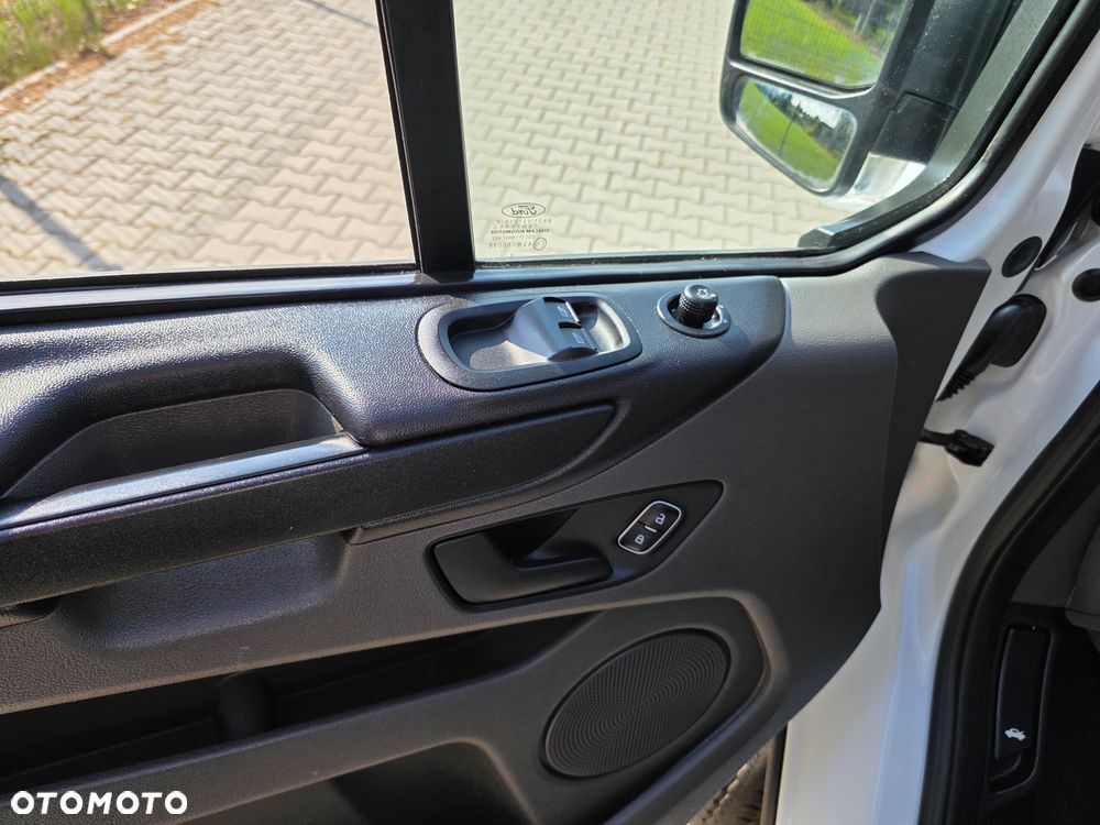 Ford Transit Custom - 20
