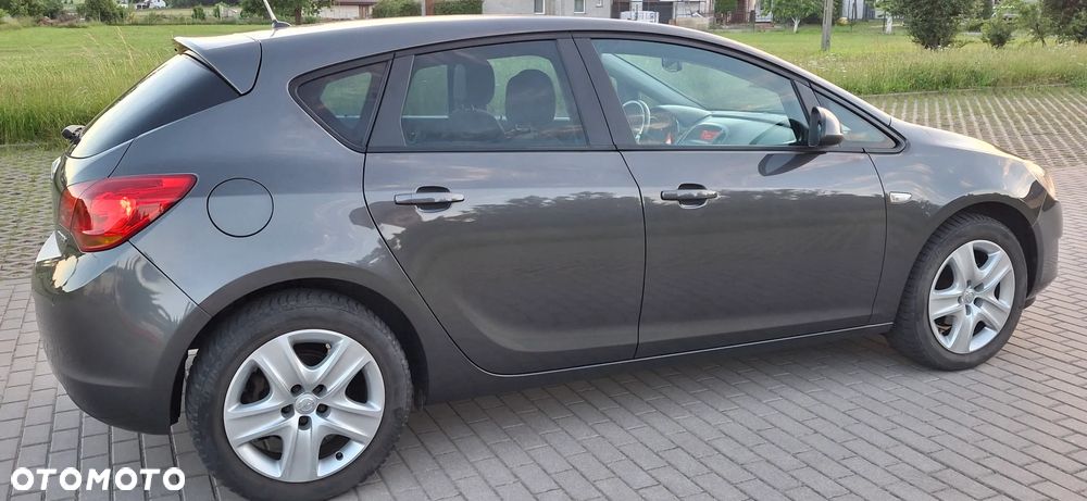 Opel Astra 1.4 T Cosmo S&S - 16