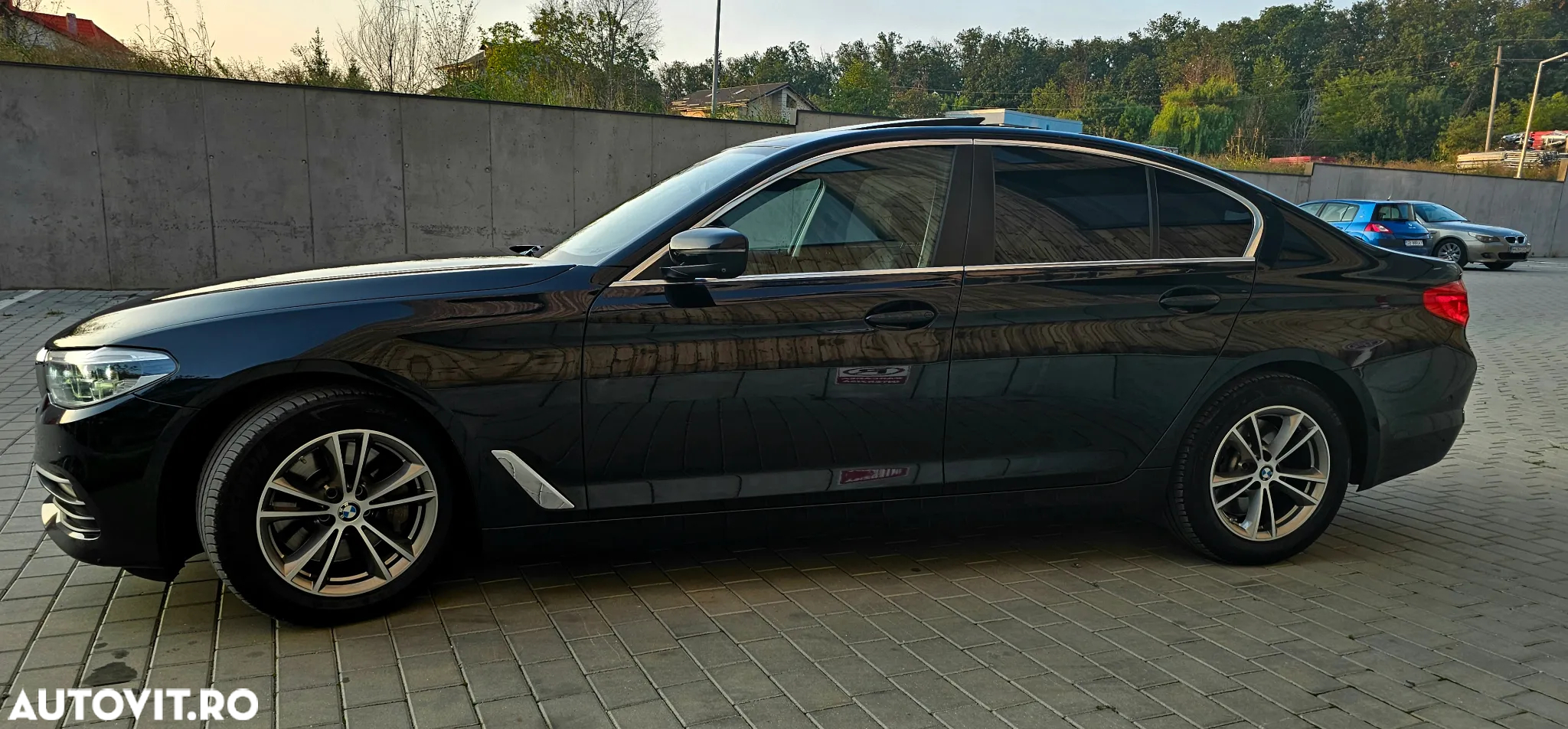 BMW Seria 5 530d xDrive AT - 12