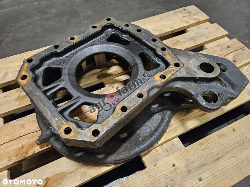 Obudowa hamulca LH Valtra T171, T151, T161 - 1