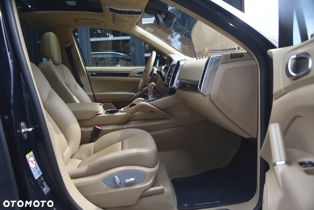 Porsche Cayenne S Diesel Platinum Edition - 9
