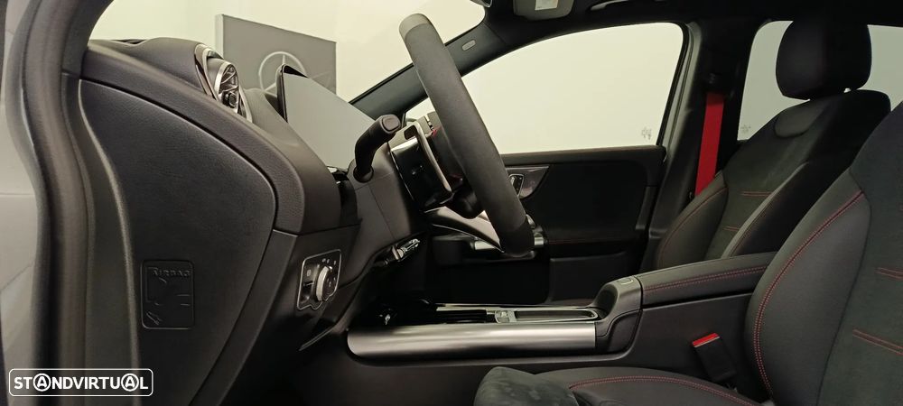 Mercedes-Benz GLA 35 AMG 4Matic - 28