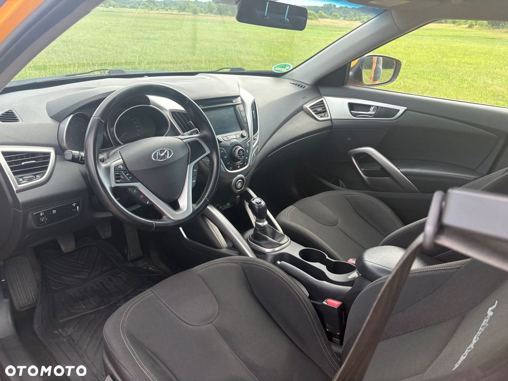 Hyundai Veloster 1.6 GDI Premium - 19