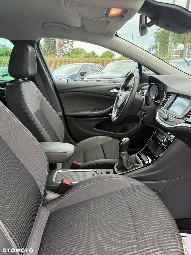 Opel Astra 1.2 T Elegance S&S - 9