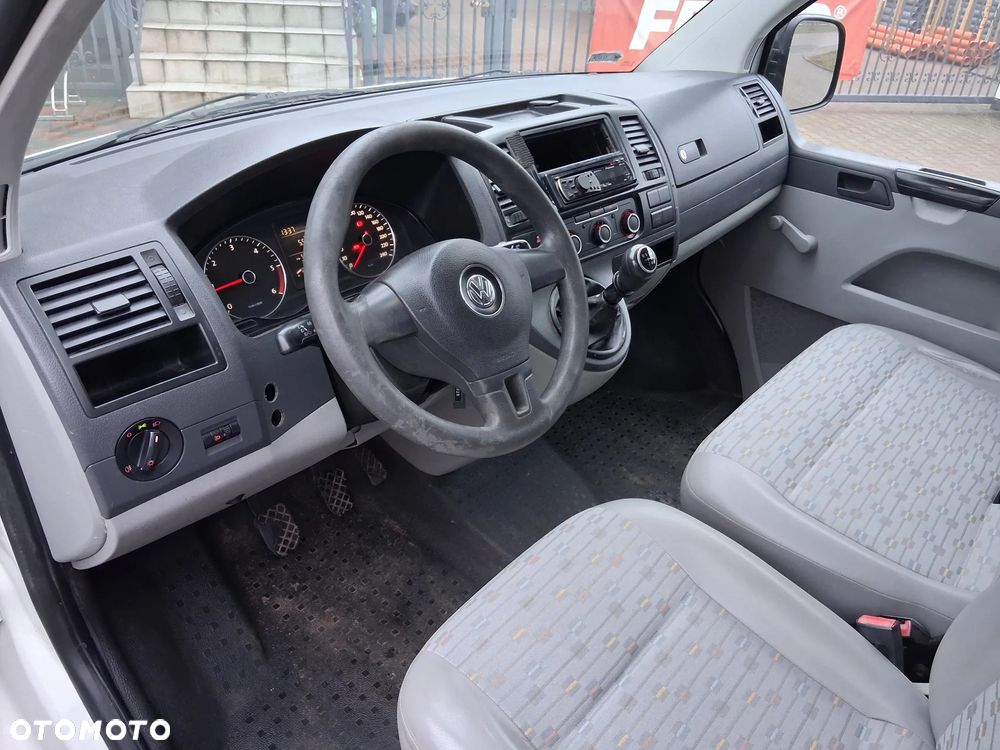 Volkswagen Transporter - 7